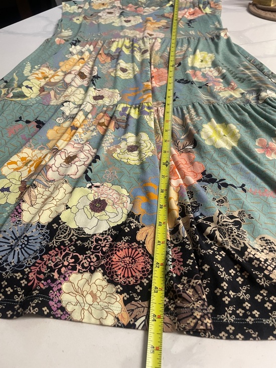 Johnny Was Burke Tiered Midi Floral Print V-Neck Short
Sleeve Dress - Picture 5 of 6